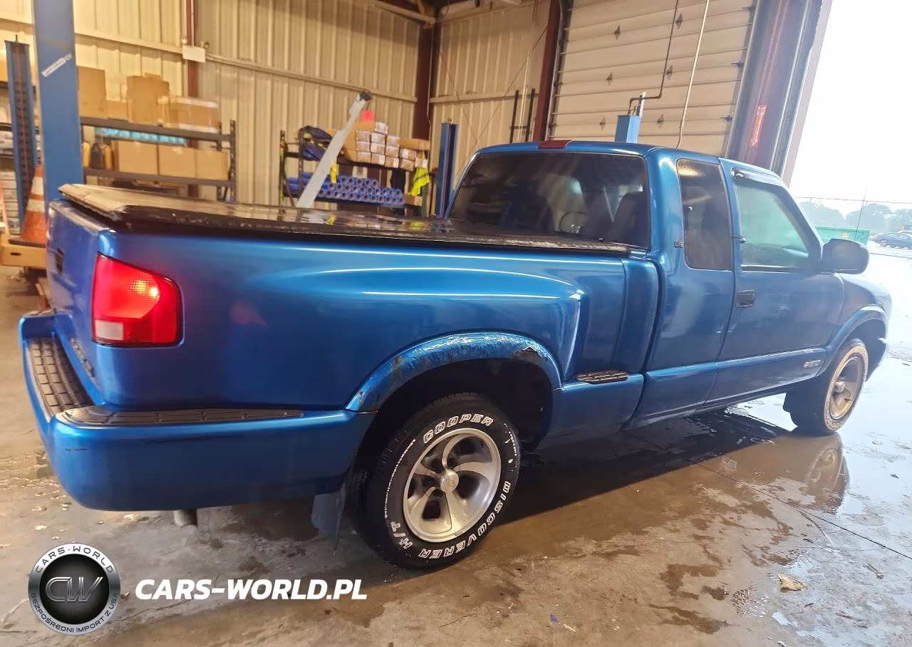 2000 Chevrolet S Truck S10 VIN:1GCCS1955Y8241724 - 3