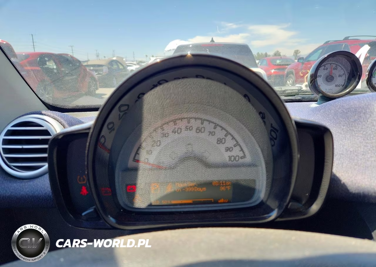 2015 Smart Fortwo VIN:WMEEJ9AA7FK836157 - 9