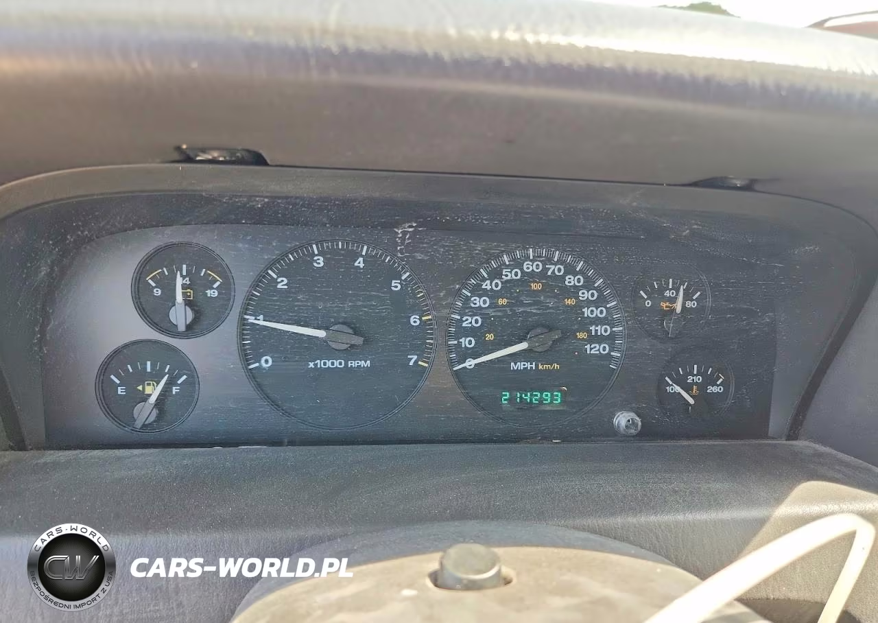 1999 Jeep Grand Cherokee Laredo VIN:1J4GW58S9XC682248 - 9