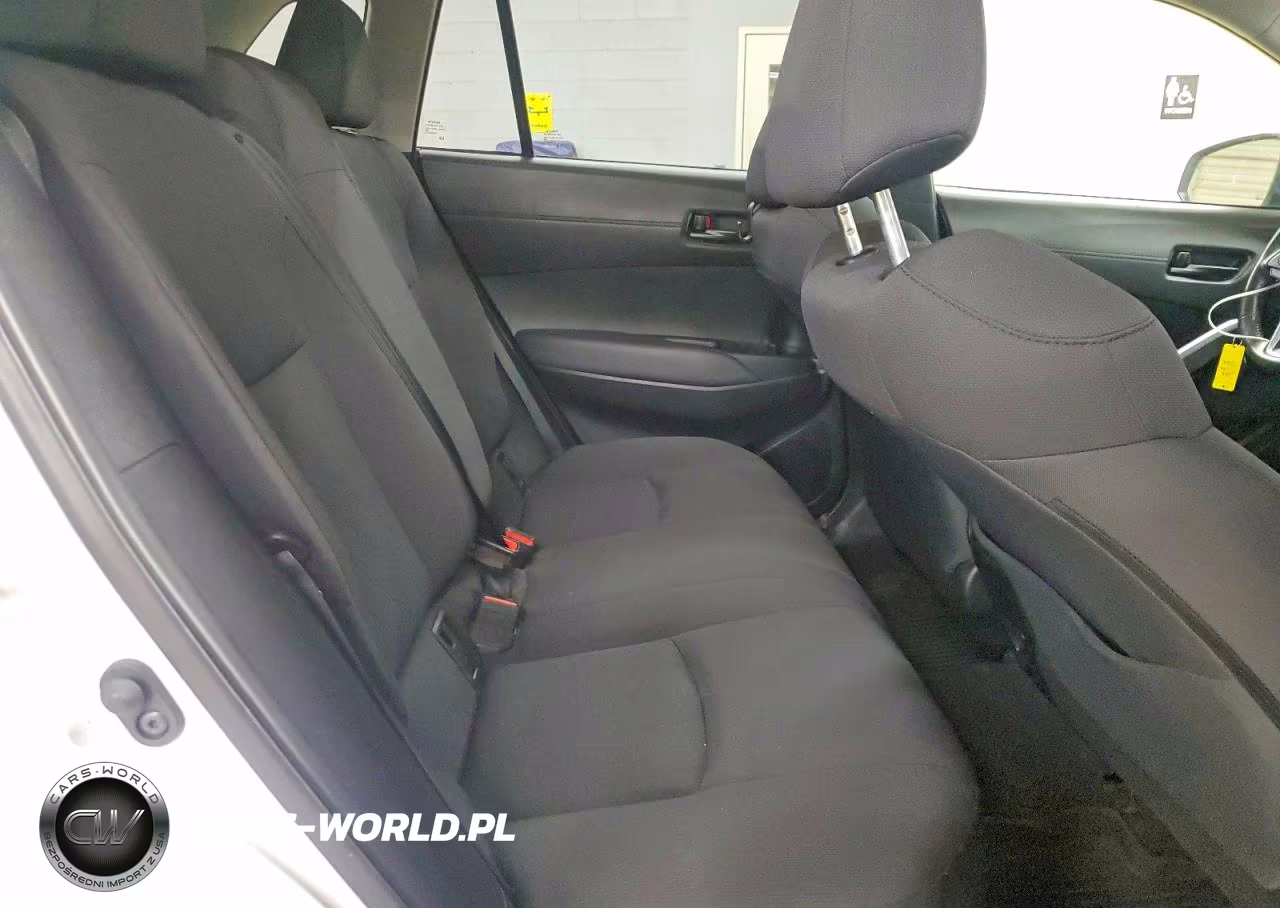 2022 Toyota Corolla Cross Le VIN:7MUBAABG2NV030293 - 11