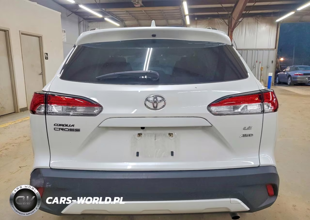 2022 Toyota Corolla Cross Le VIN:7MUBAABG2NV030293 - 6