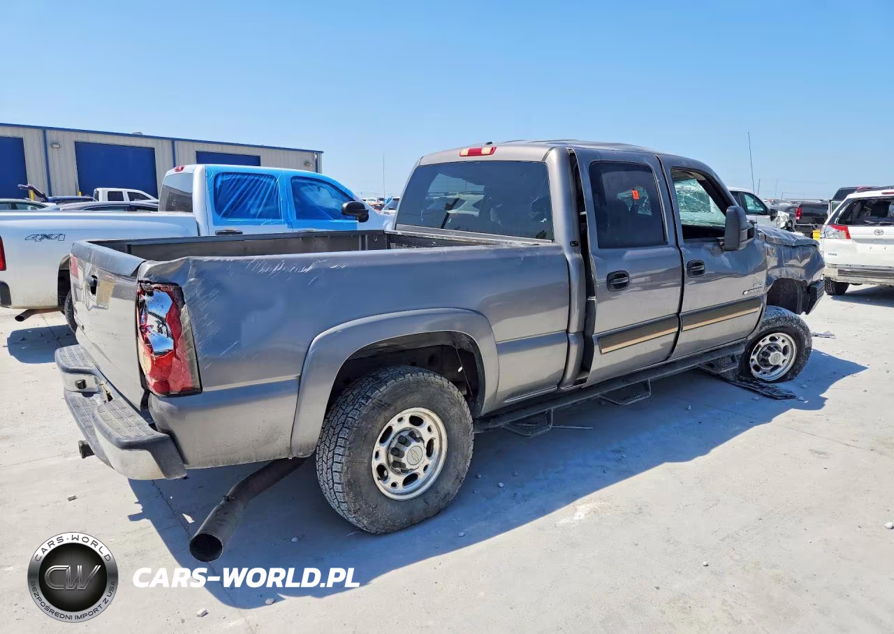 2006 Chevrolet Silverado K2500 Heavy Duty VIN:1GCHK23D96F197523 - 3