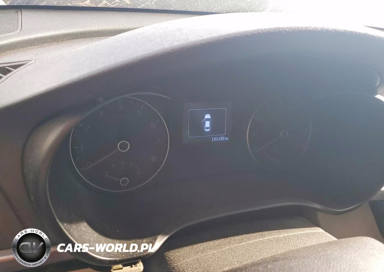 2018 Kia Optima Lx VIN:5XXGT4L31JG181094 - 9