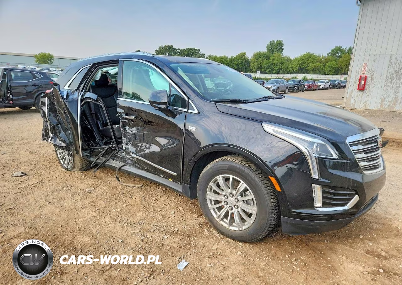 2018 Cadillac Xt5 Luxury VIN:1GYKNCRS8JZ246821 - 4