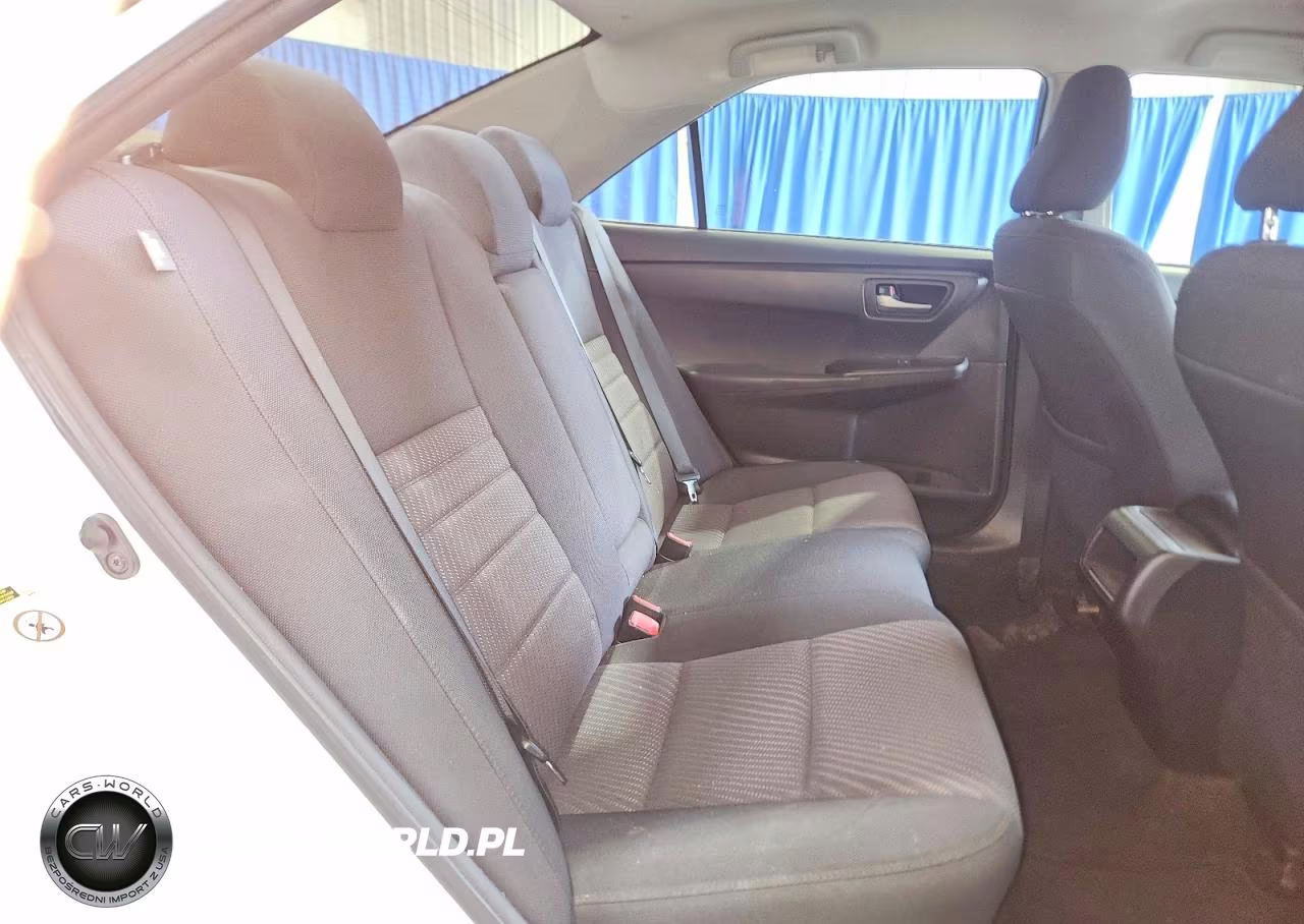 2016 Toyota Camry Le VIN:4T4BF1FK2GR578191 - 10