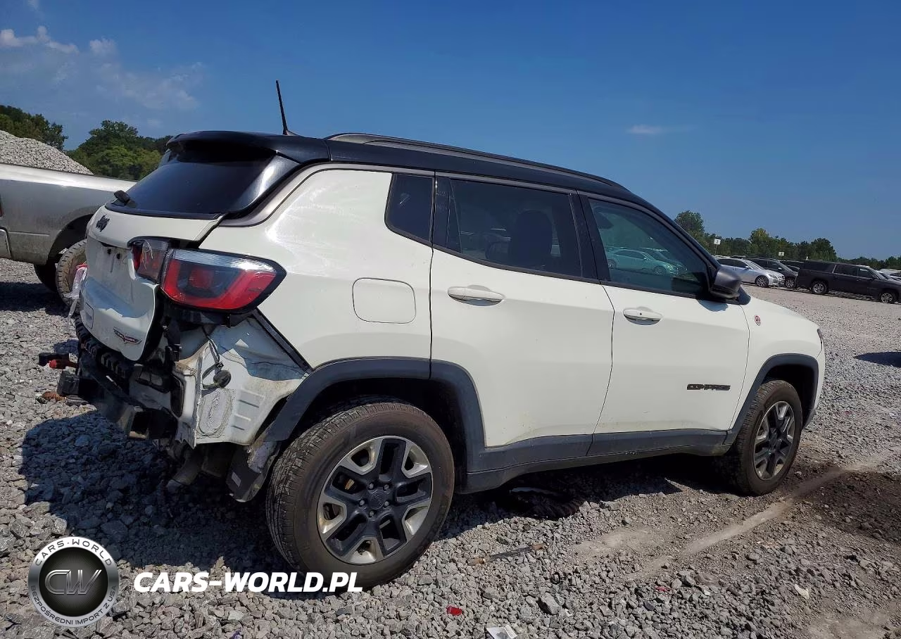 2018 Jeep Compass Trailhawk VIN:3C4NJDDB4JT129272 - 3