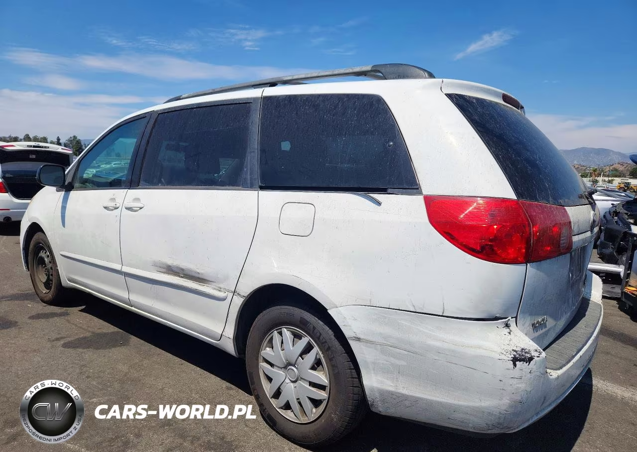 2010 Toyota Sienna Le 7-Passenger VIN:5TDKK4CC5AS290704 - 2