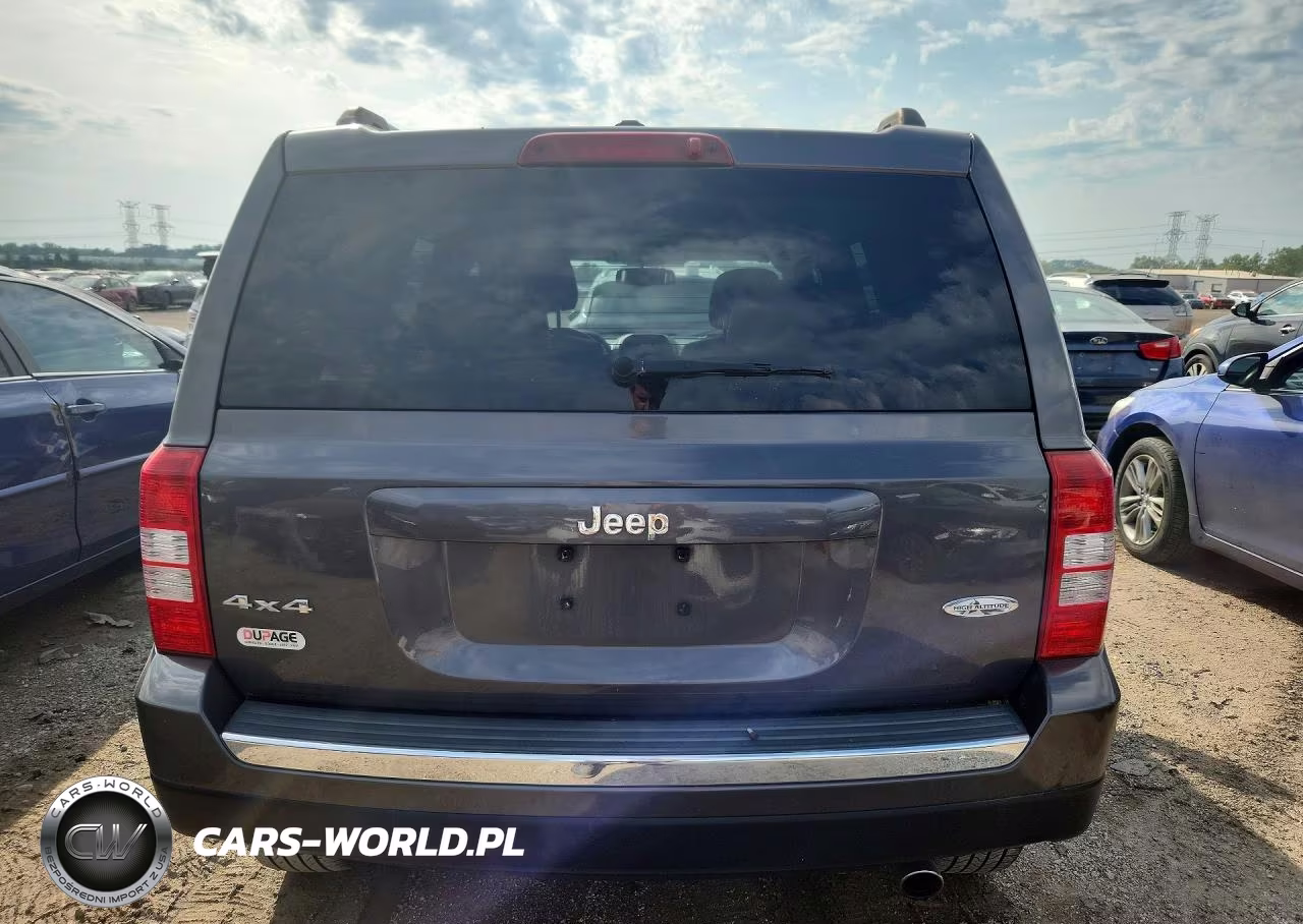 2016 Jeep Patriot Latitude VIN:1C4NJRFB6GD674107 - 6