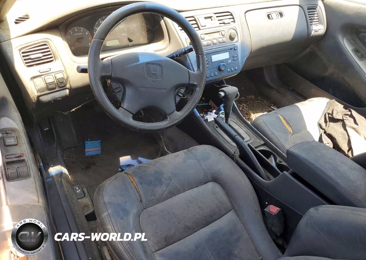2002 Honda Accord VIN:1HGCG22502A004576 - 8
