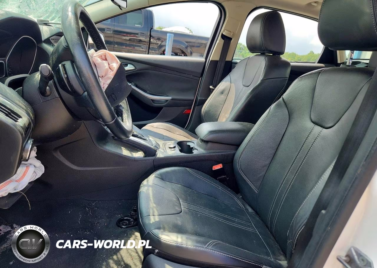 2013 Ford Focus Titanium VIN:1FADP3J26DL155161 - 7