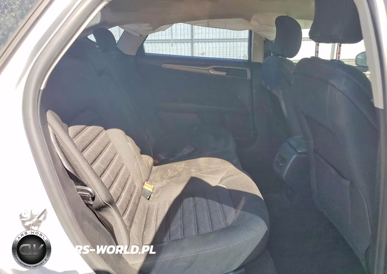 2018 Ford Fusion VIN:3FA6P0LU5JR146454 - 10
