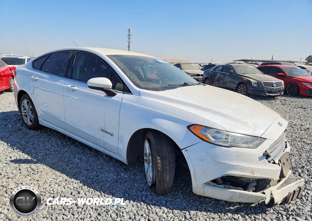 2018 Ford Fusion VIN:3FA6P0LU5JR146454 - 4