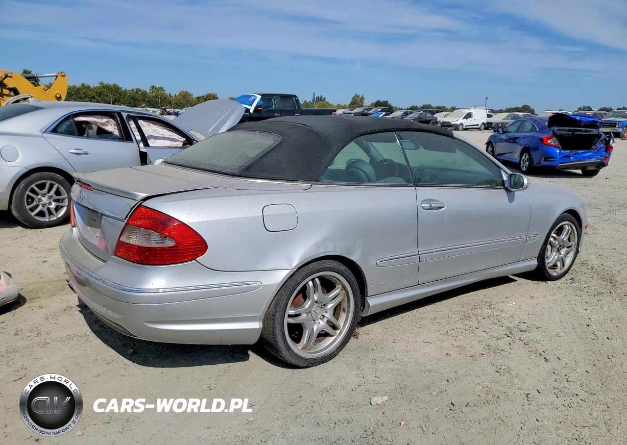 2009 Mercedes-Benz Clk 550 VIN:WDBTK72G89T101176 - 3