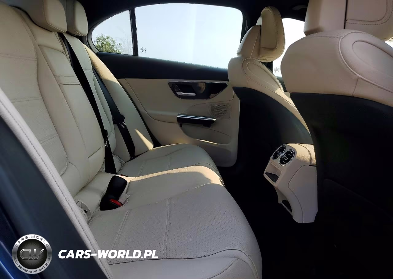 2024 Mercedes-Benz C 300 4Matic VIN:W1KAF4HB5RR175813 - 10