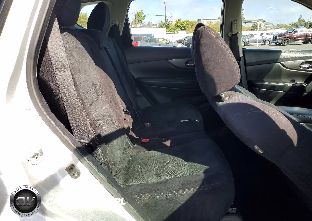 2014 Nissan Rogue S VIN:5N1AT2MV3EC751186 - 11