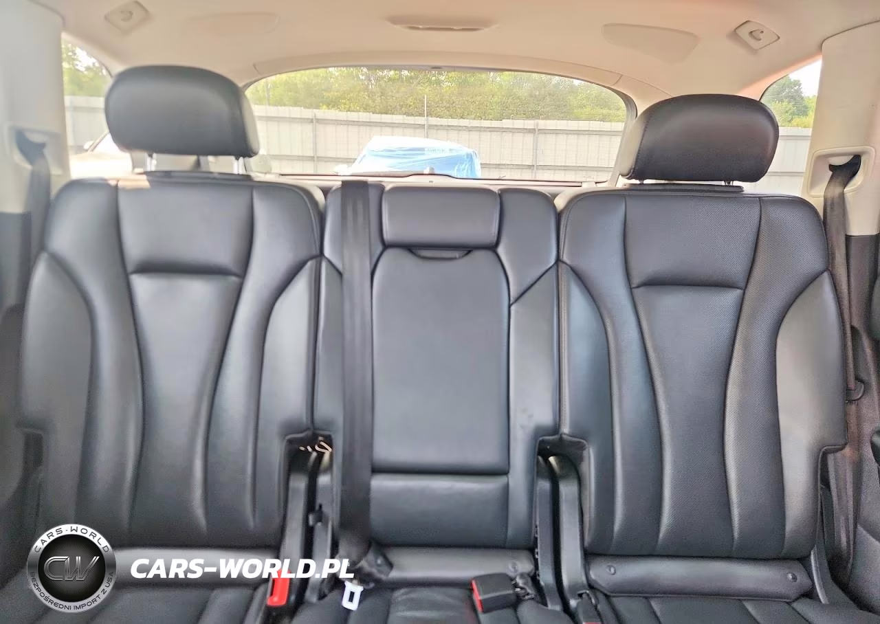 2019 Audi Q7 Premium Plus VIN:WA1LAAF76KD017573 - 10
