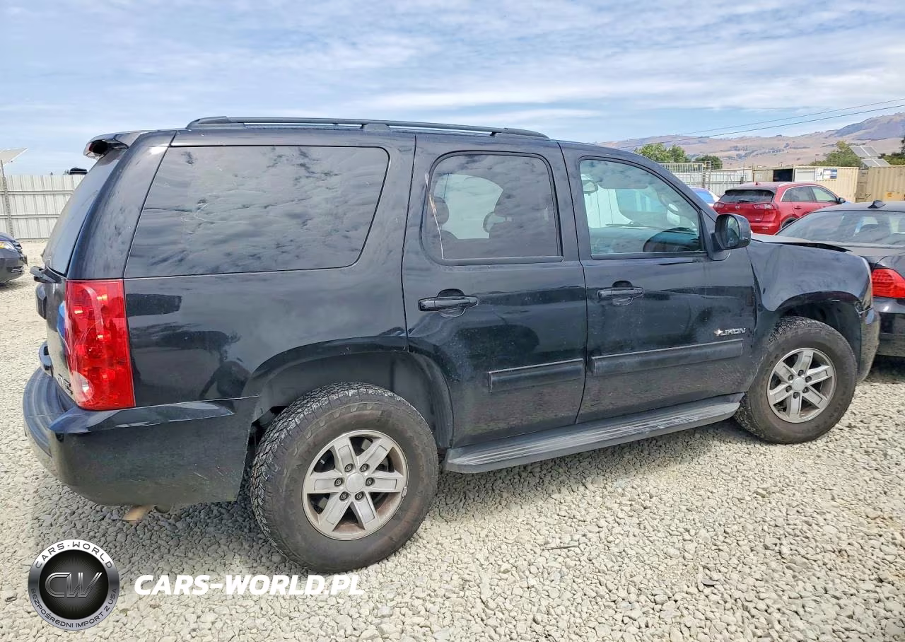 2010 GMC Yukon Sle VIN:1GKMCAE34AR173944 - 3