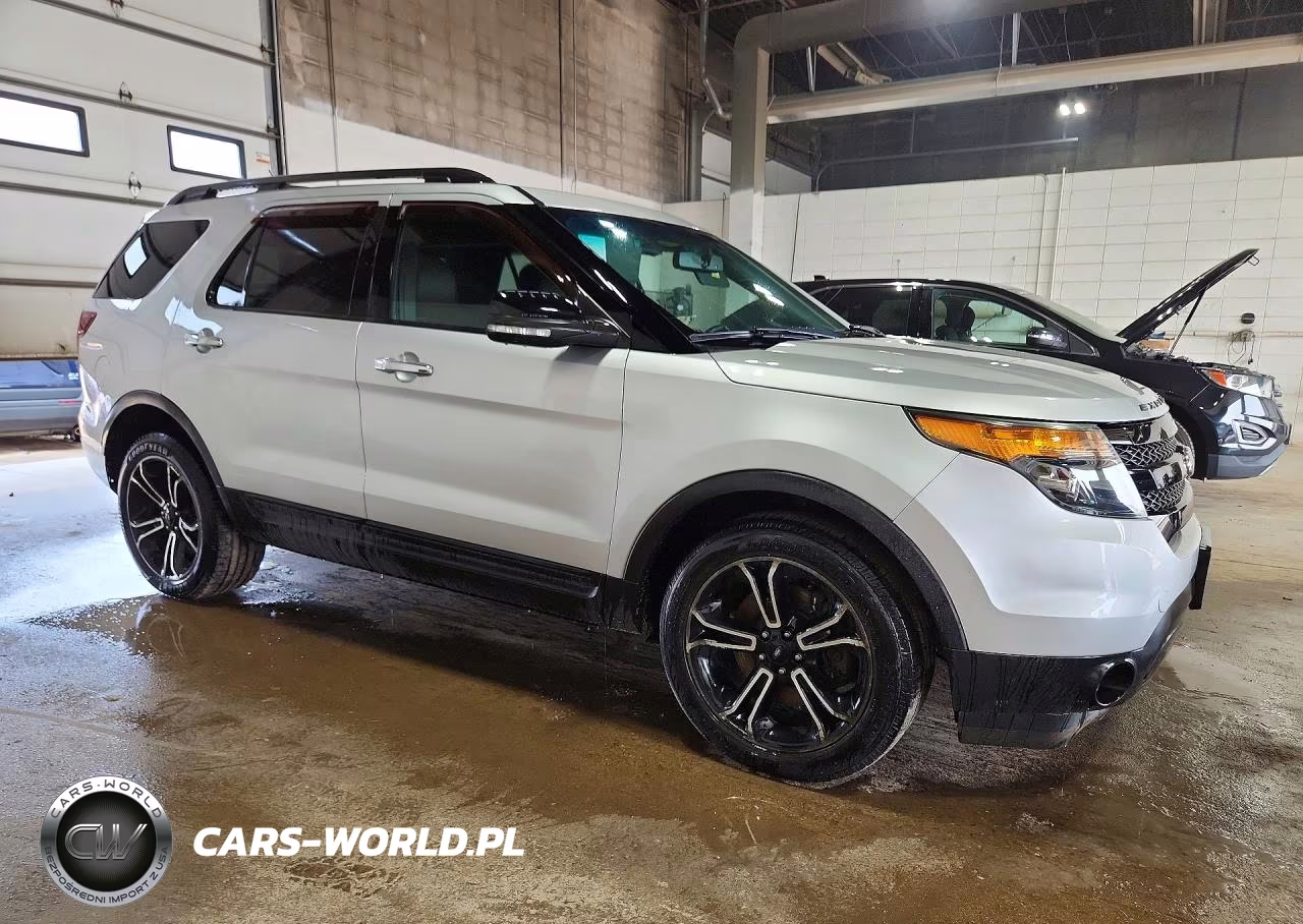 2013 Ford Explorer Sport VIN:1FM5K8GT7DGC58927 - 4