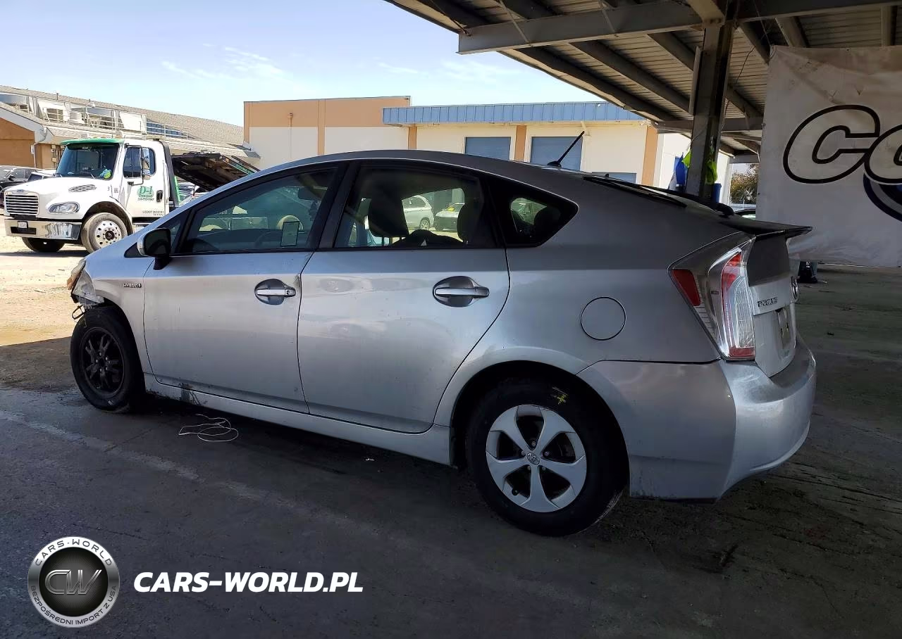 2012 Toyota Prius Two VIN:JTDKN3DU6C1527810 - 2