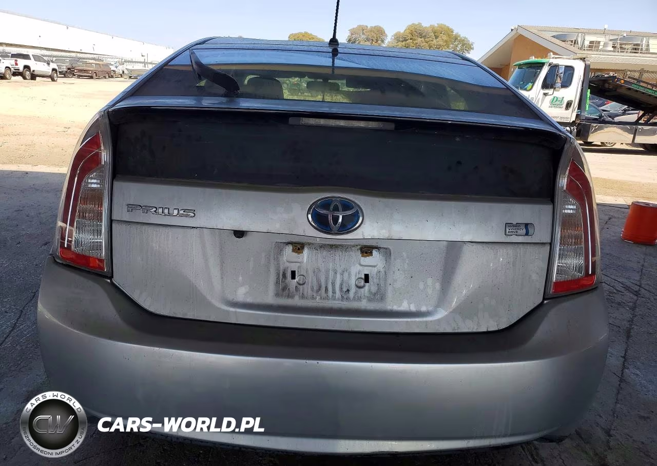 2012 Toyota Prius Two VIN:JTDKN3DU6C1527810 - 6