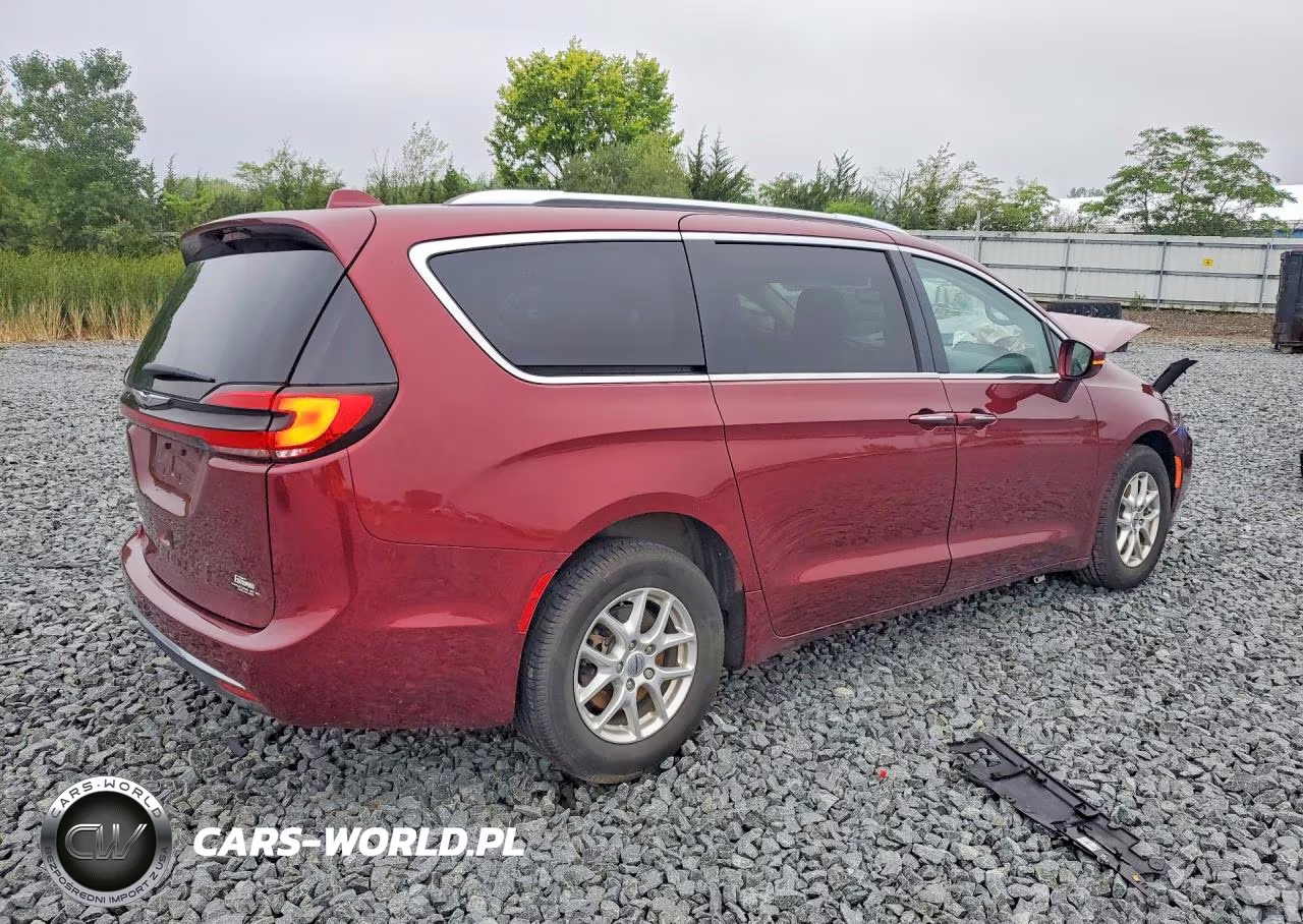 2021 Chrysler Pacifica Touring L VIN:2C4RC1BG2MR593659 - 3