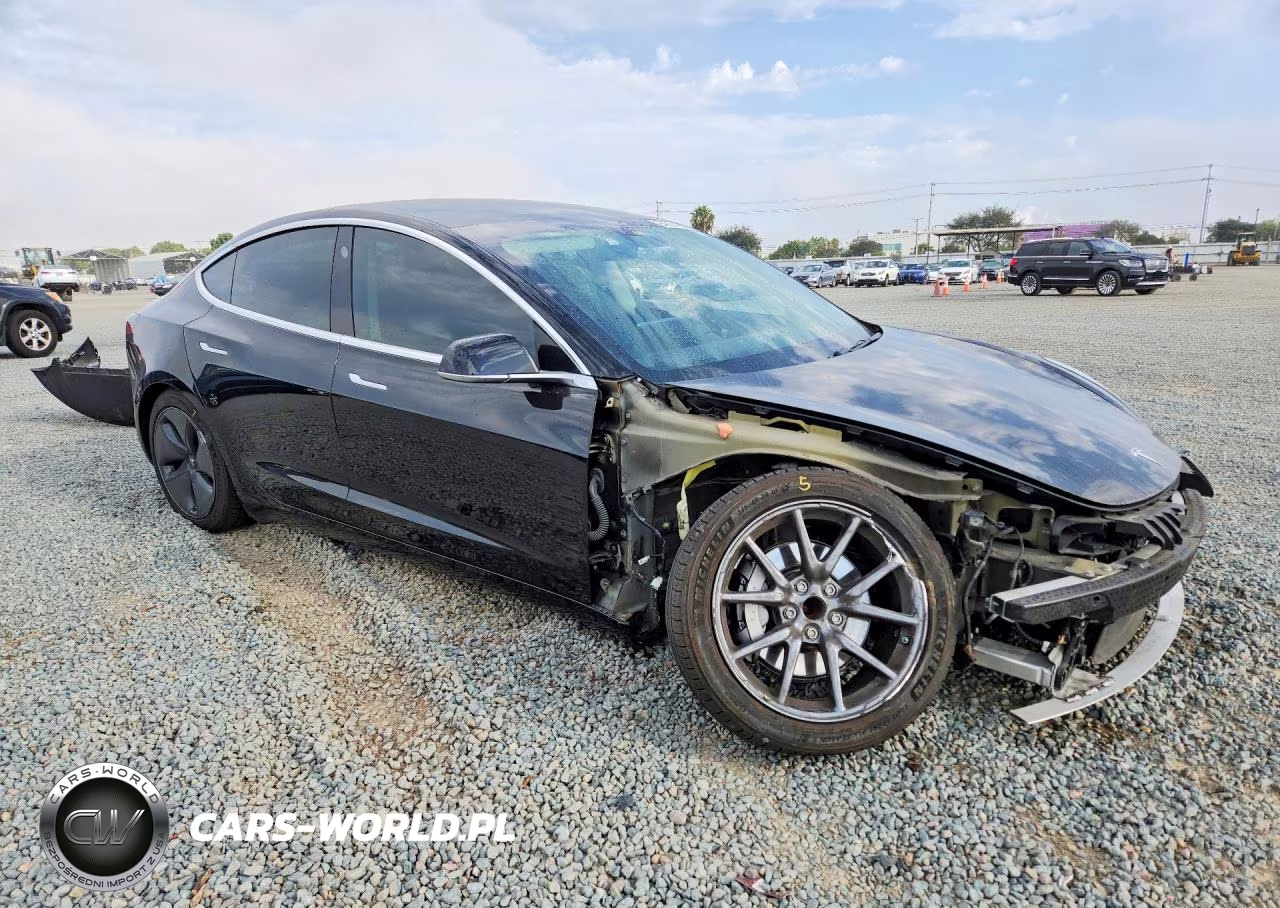 2019 Tesla Model 3 VIN:5YJ3E1EA3KF416070 - 4