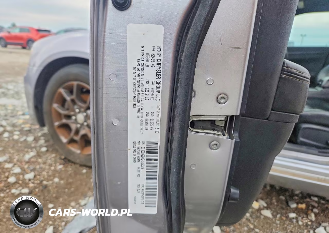 2014 Chrysler 300 S VIN:2C3CCAGG0EH120529 - 12