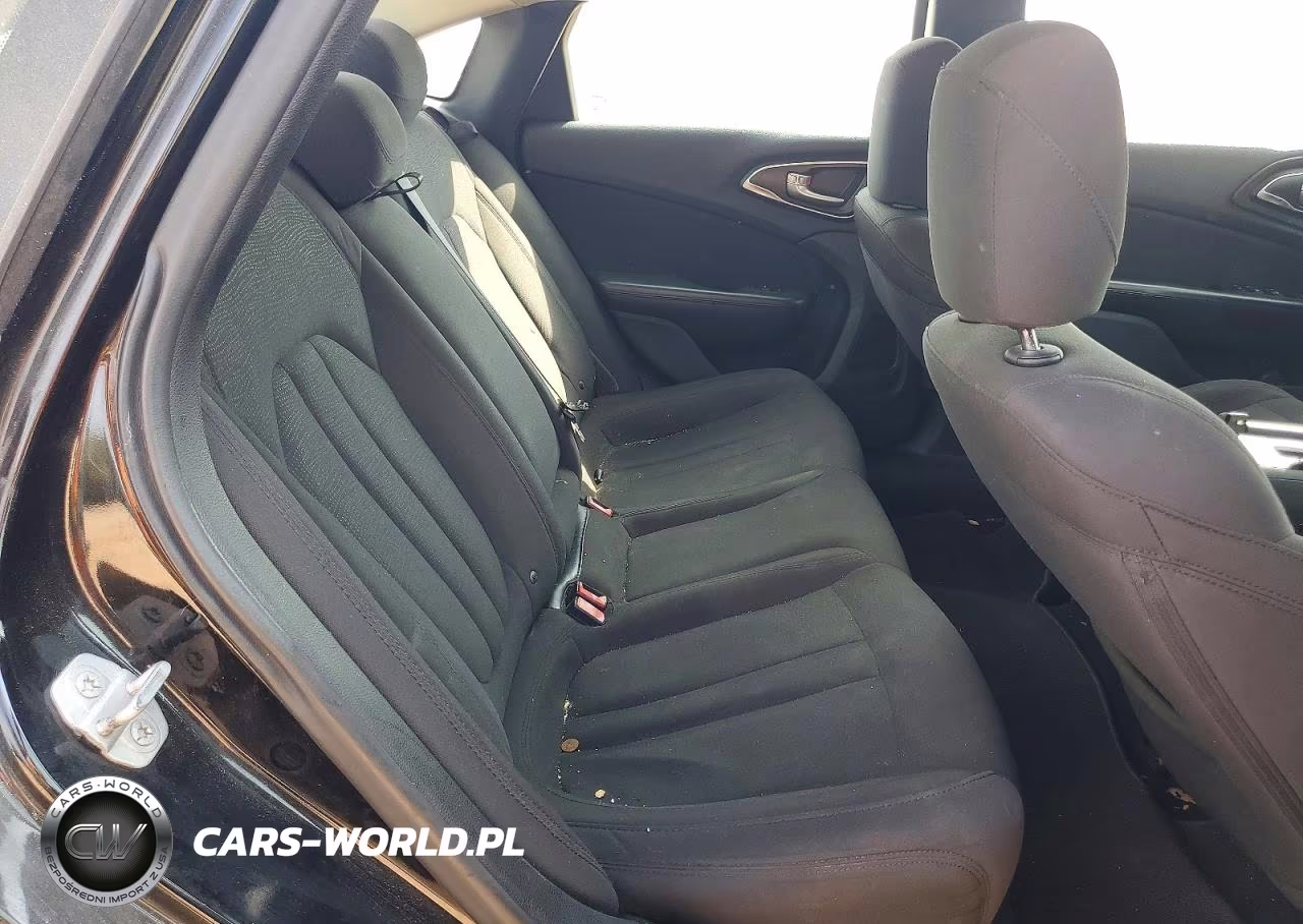 2015 Chrysler 200 Limited VIN:1C3CCCAB6FN661120 - 10