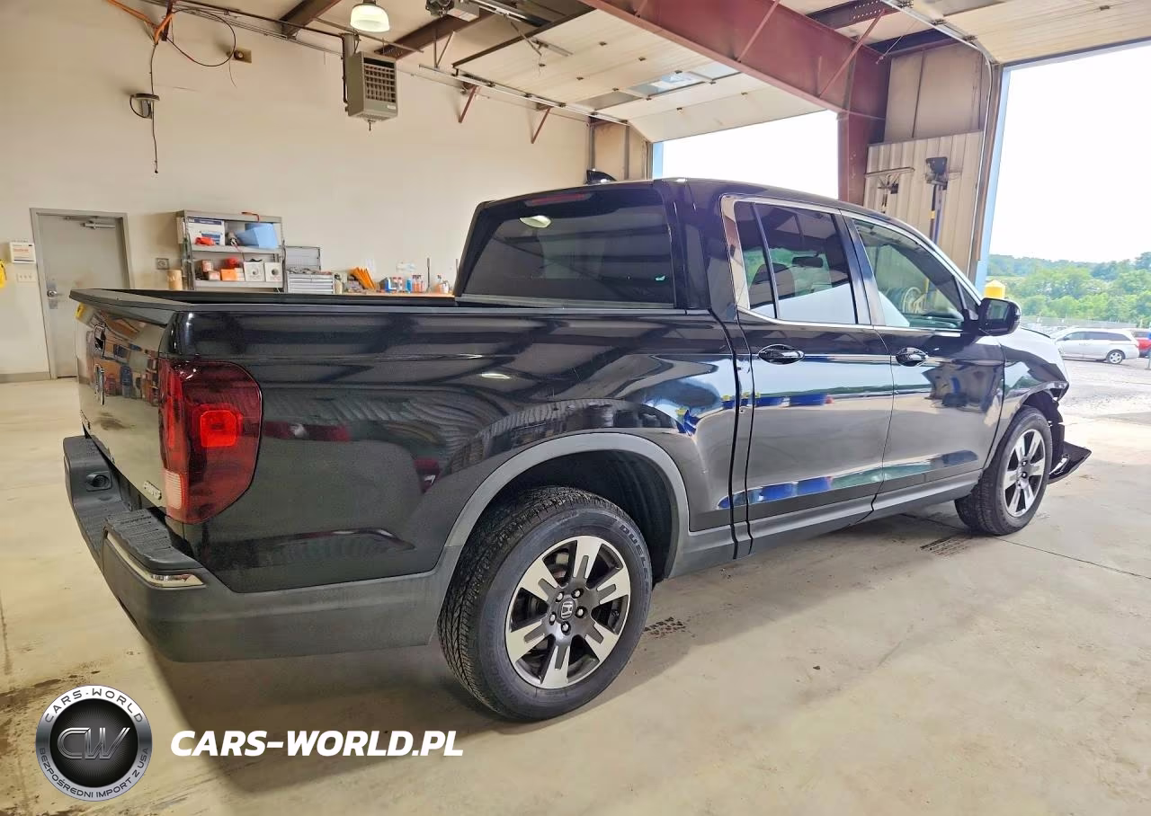 2017 Honda Ridgeline Rtl VIN:5FPYK3F50HB006418 - 3