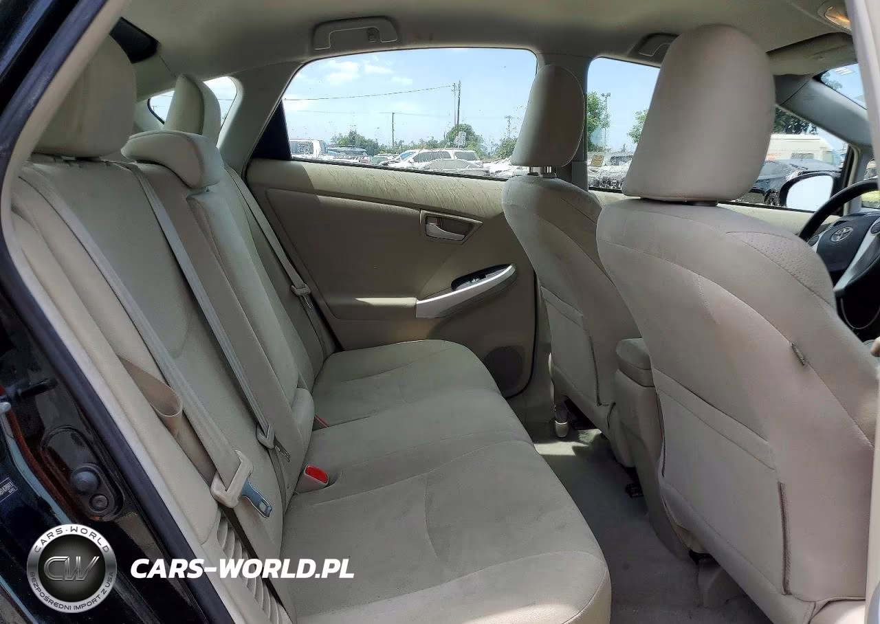 2011 Toyota Prius Two VIN:JTDKN3DU9B1478911 - 10