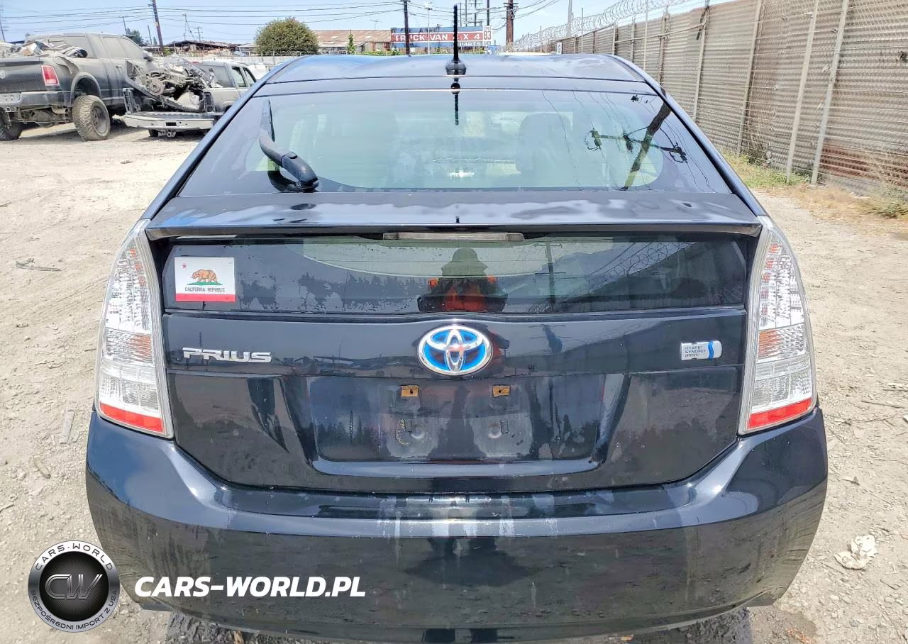 2011 Toyota Prius Two VIN:JTDKN3DU9B1478911 - 6
