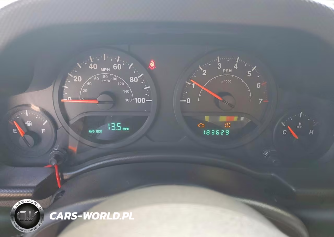 2008 Jeep Wrangler X VIN:1J4FA24138L653917 - 9