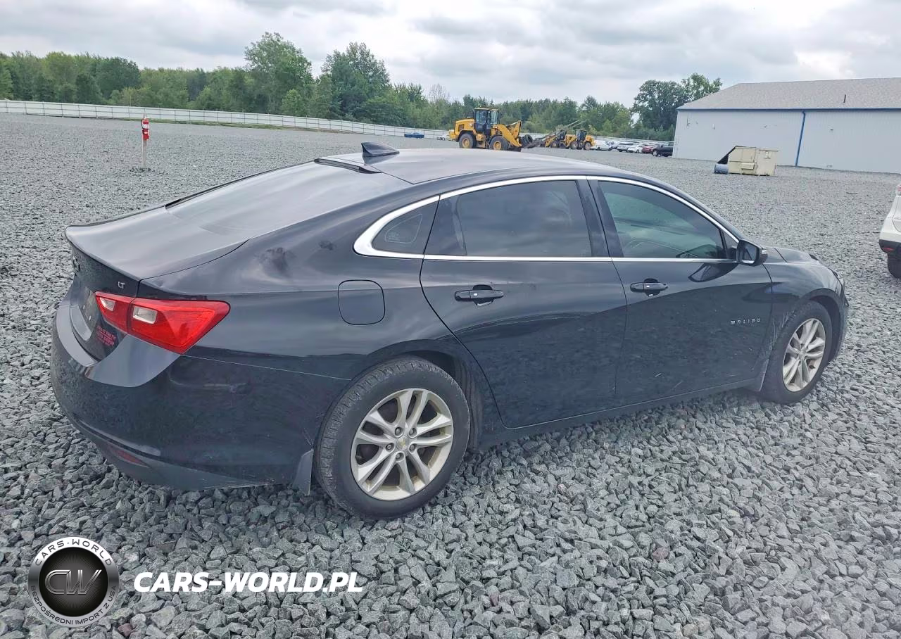 2017 Chevrolet Malibu Lt VIN:1G1ZE5ST8HF111460 - 3
