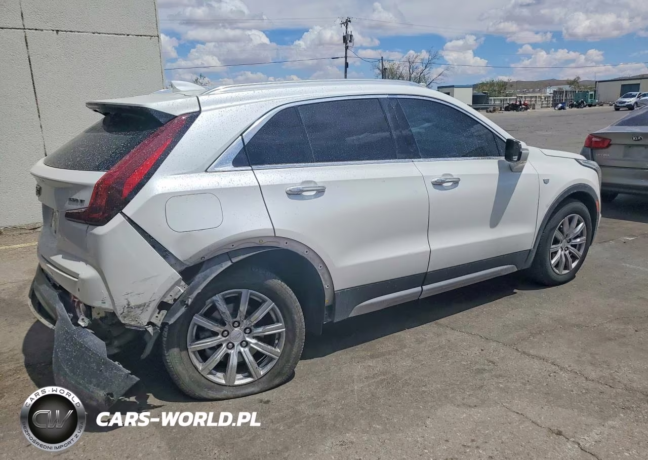 2022 Cadillac Xt4 Premium Luxury VIN:1GYFZCR45NF141717 - 3