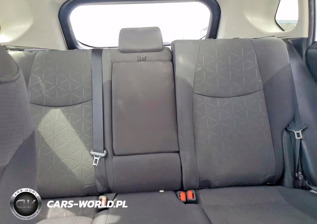 2021 Toyota Rav4 Xle VIN:2T3W1RFV0MW109929 - 10