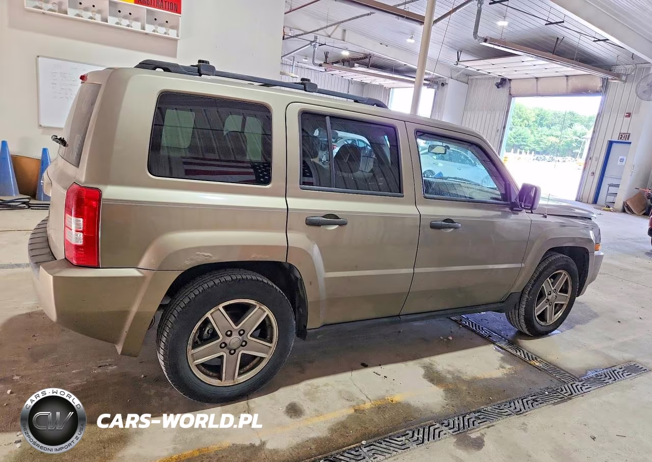 2007 Jeep Patriot Sport VIN:1J8FF28W07D365674 - 3