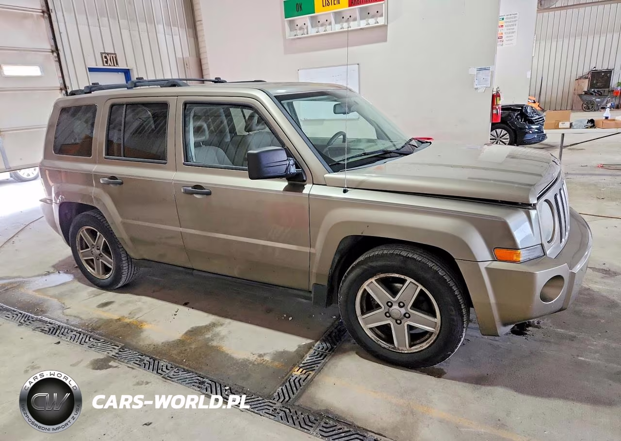 2007 Jeep Patriot Sport VIN:1J8FF28W07D365674 - 4