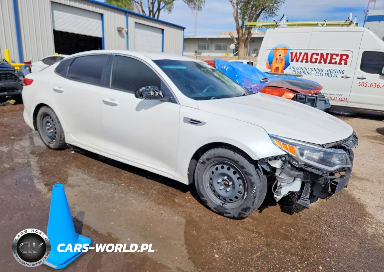 2016 Kia Optima Lx VIN:KNAGT4L32G5072993 - 4