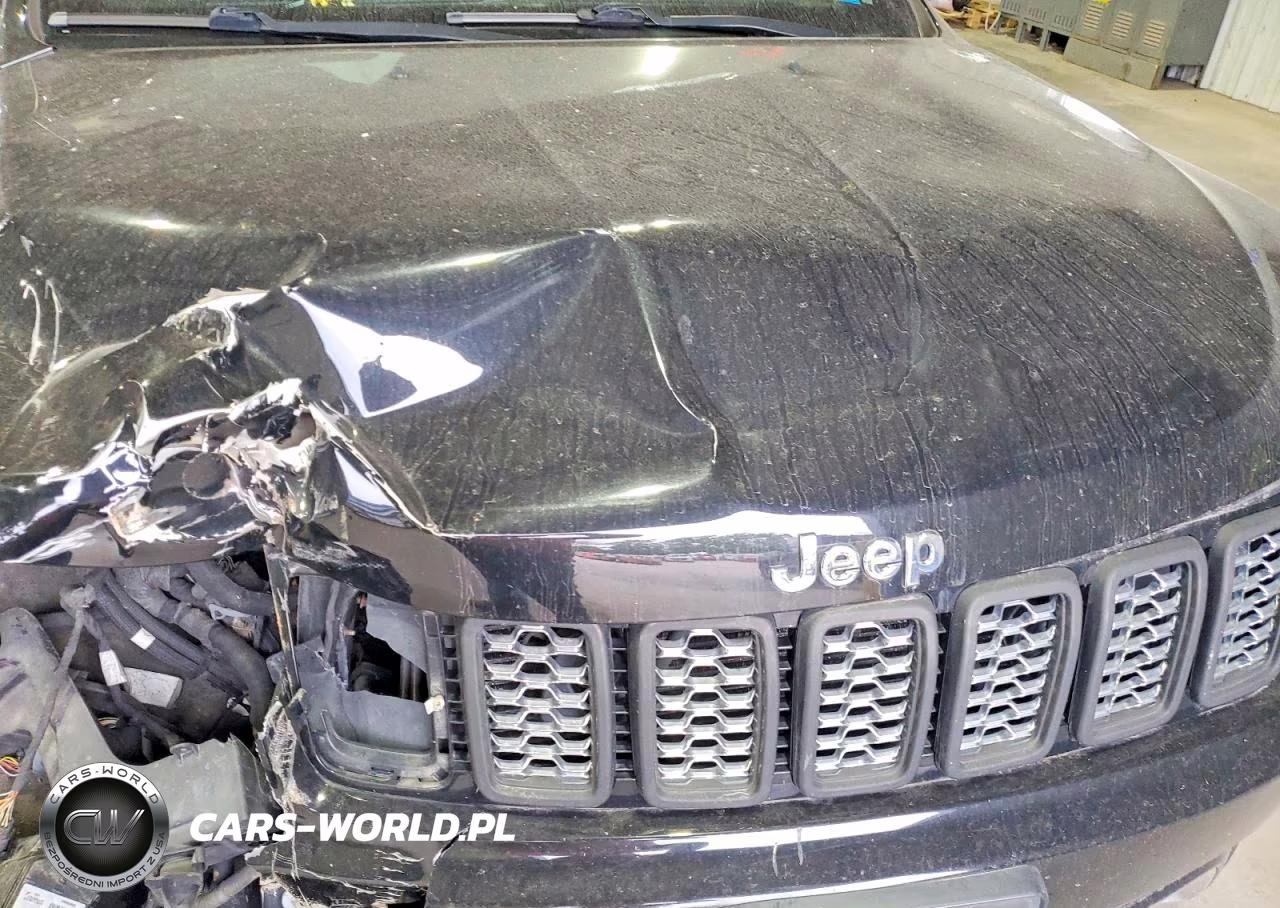 2017 Jeep Grand Cherokee Overland VIN:1C4RJFCGXHC770135 - 12