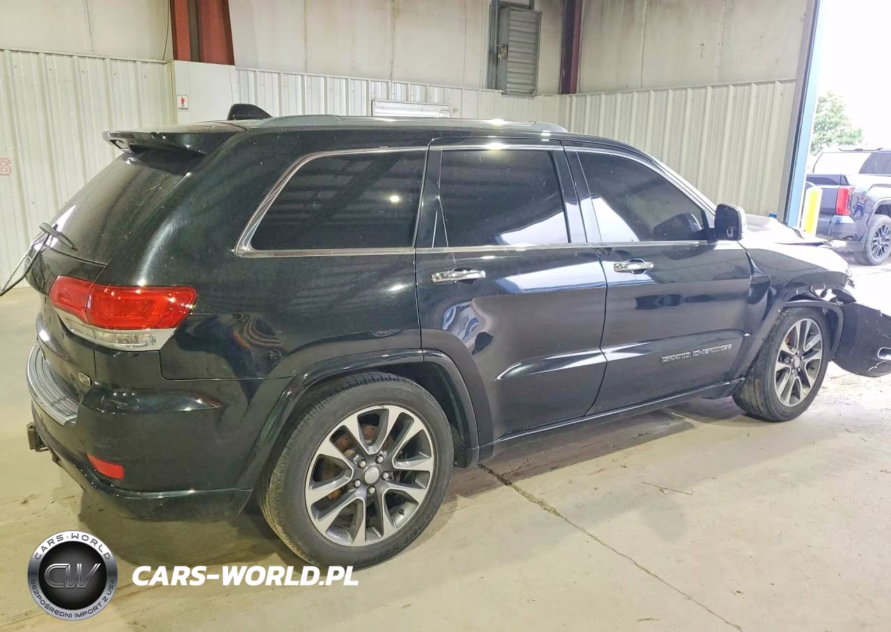 2017 Jeep Grand Cherokee Overland VIN:1C4RJFCGXHC770135 - 3