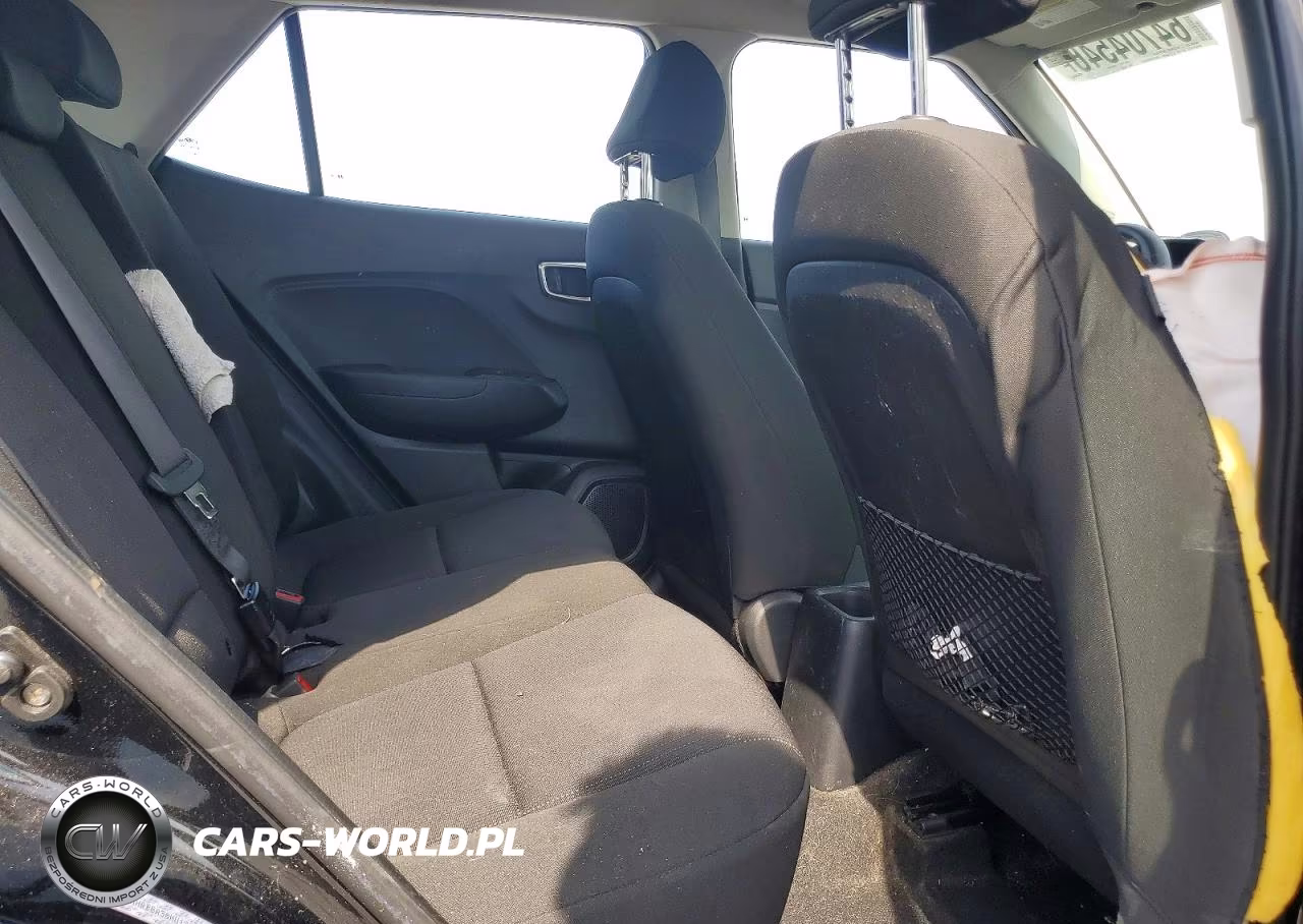 2022 Hyundai Venue Se VIN:KMHRB8A30NU133104 - 10