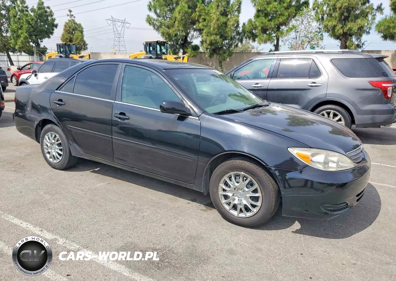 2002 Toyota Camry Le VIN:4T1BE32K82U074025 - 4