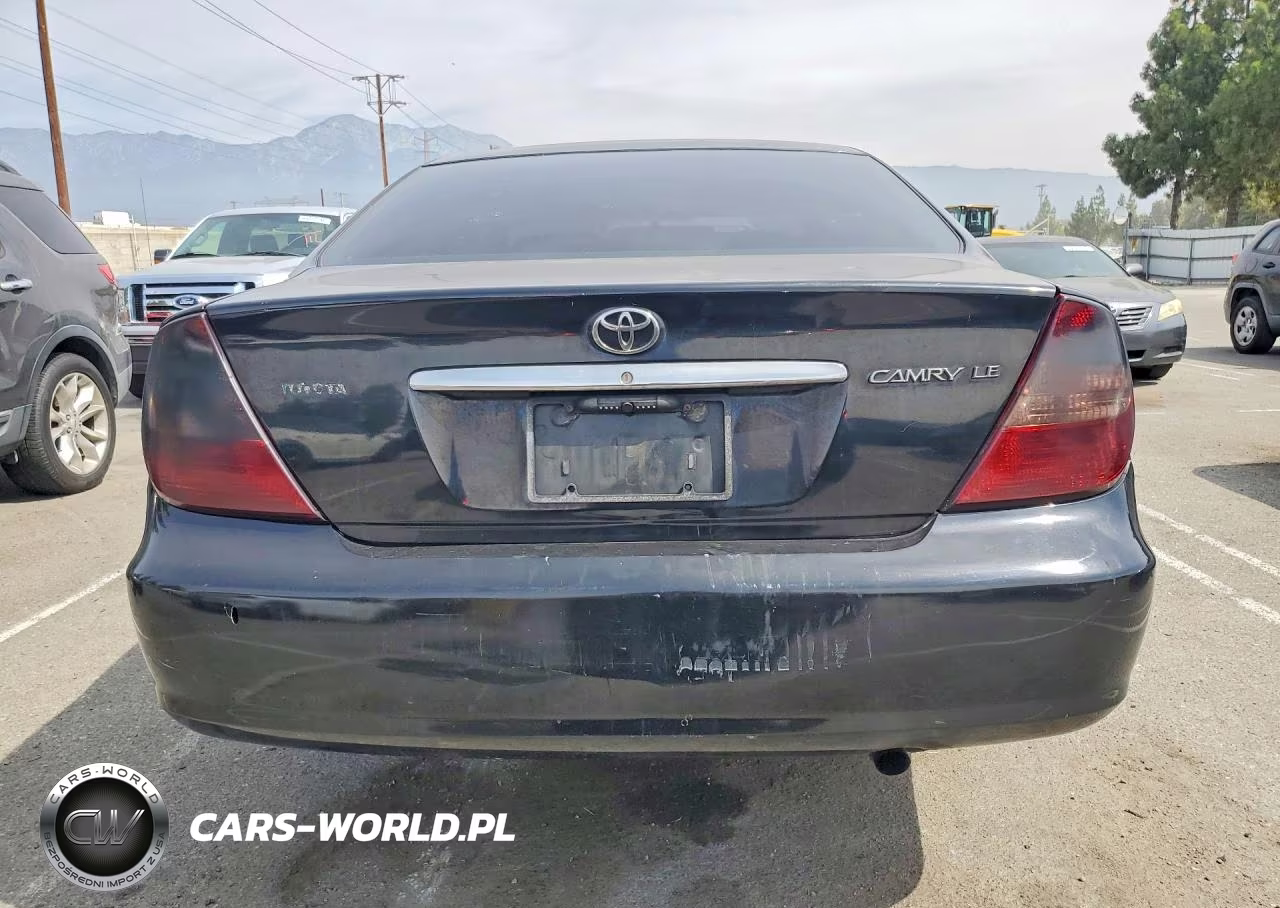 2002 Toyota Camry Le VIN:4T1BE32K82U074025 - 6