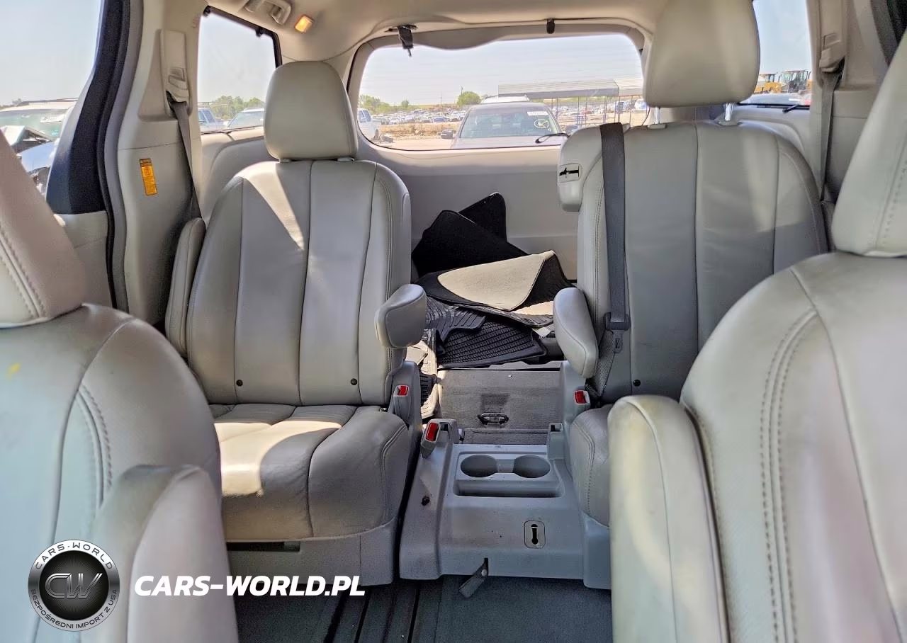 2013 Toyota Sienna Xle 8-Passenger VIN:5TDYK3DC5DS395010 - 10
