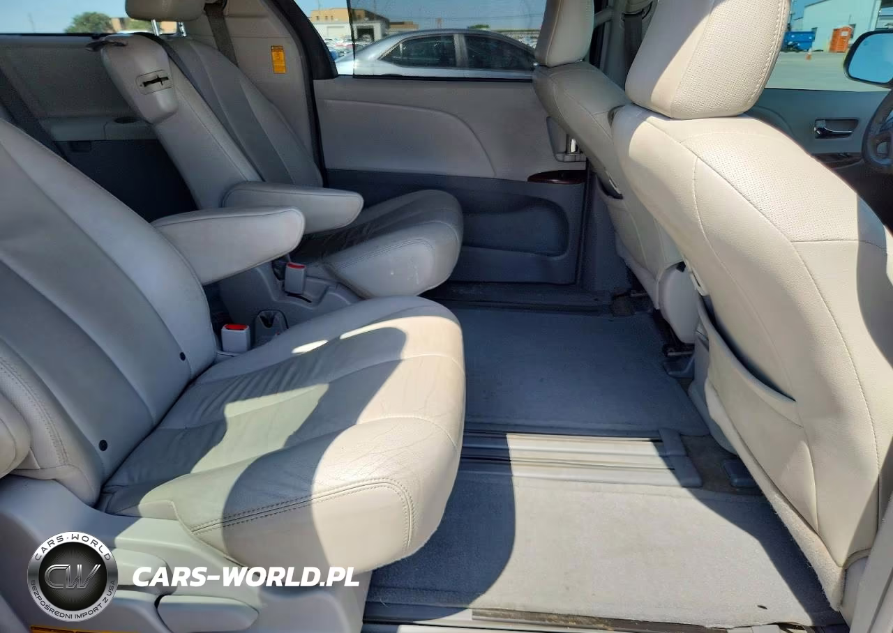 2013 Toyota Sienna Xle 8-Passenger VIN:5TDYK3DC5DS395010 - 11