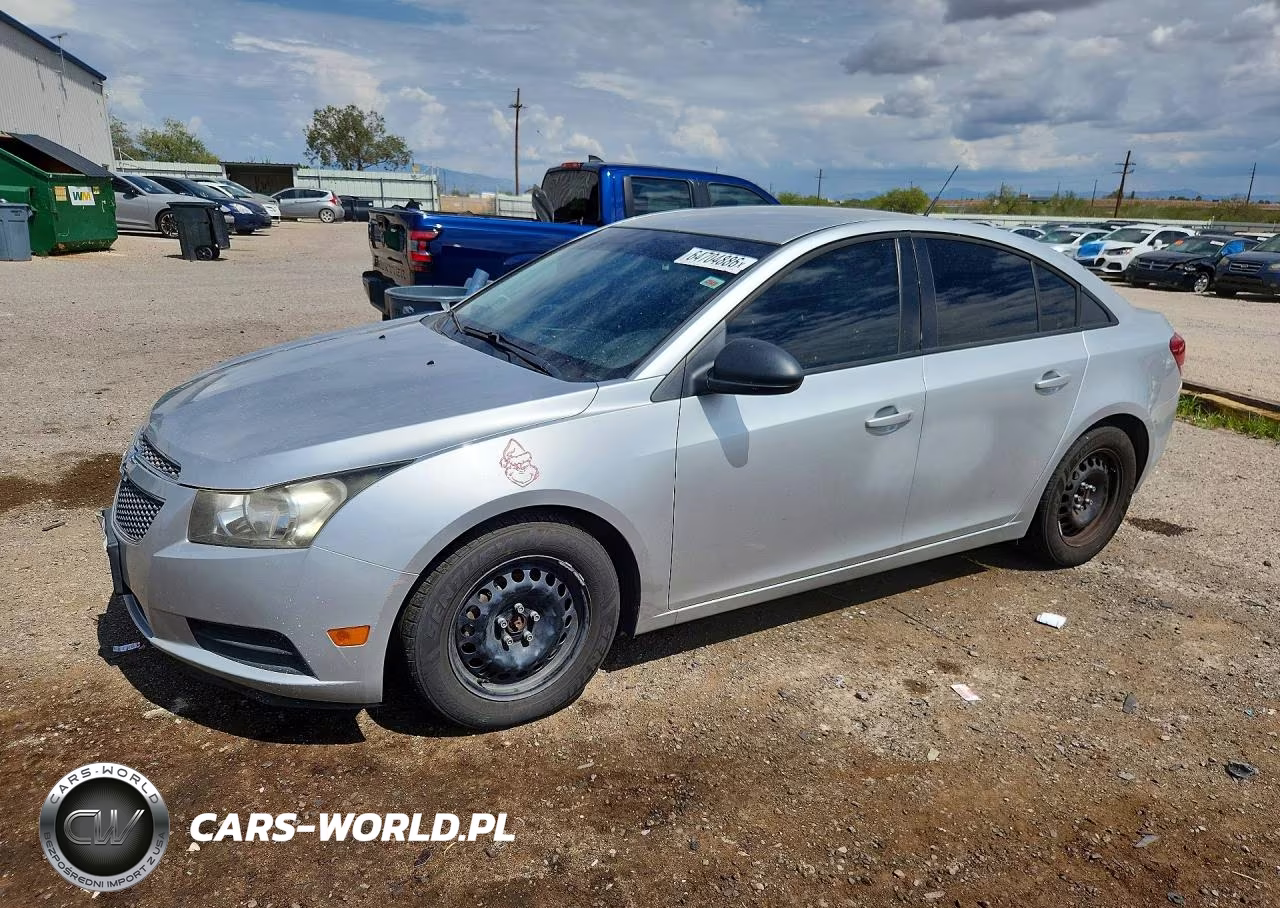 2014 Chevrolet Cruze Ls – zdjęcie 1 z 13