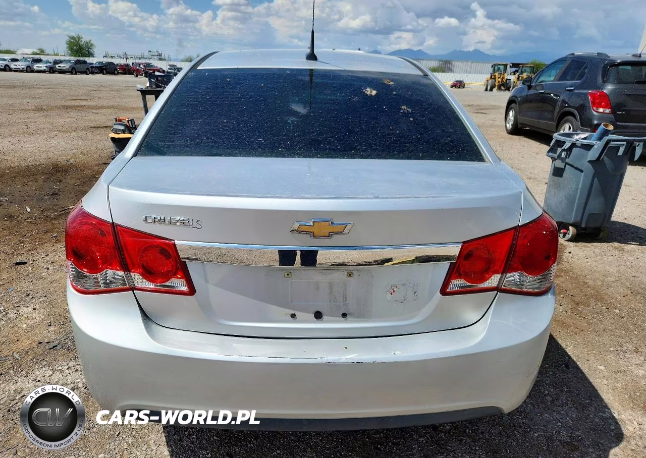 2014 Chevrolet Cruze Ls VIN:1G1PA5SH5E7169482 - 6