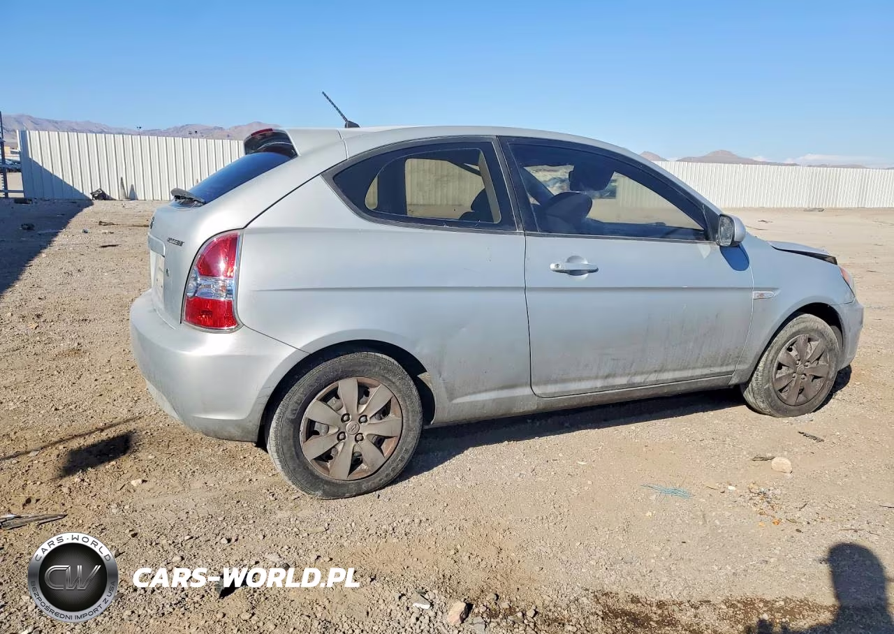 2010 Hyundai Accent Gl VIN:KMHCM3ACXAU172182 - 3