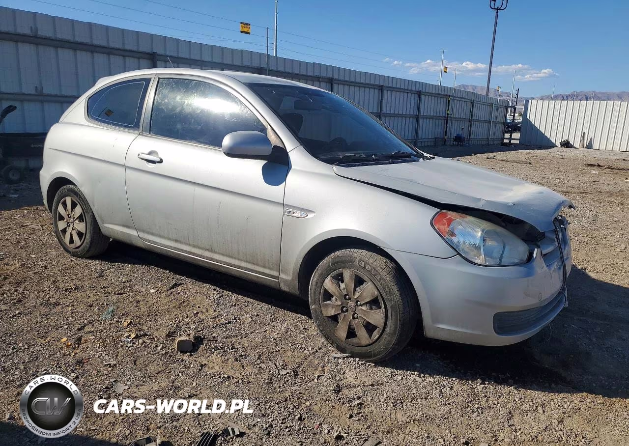 2010 Hyundai Accent Gl VIN:KMHCM3ACXAU172182 - 4