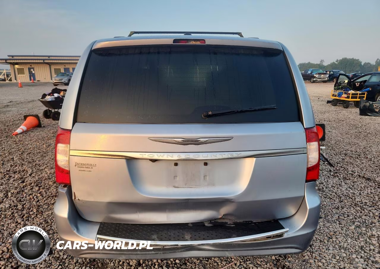 2013 Chrysler Town & Country Touring VIN:2C4RC1BG9DR539209 - 6